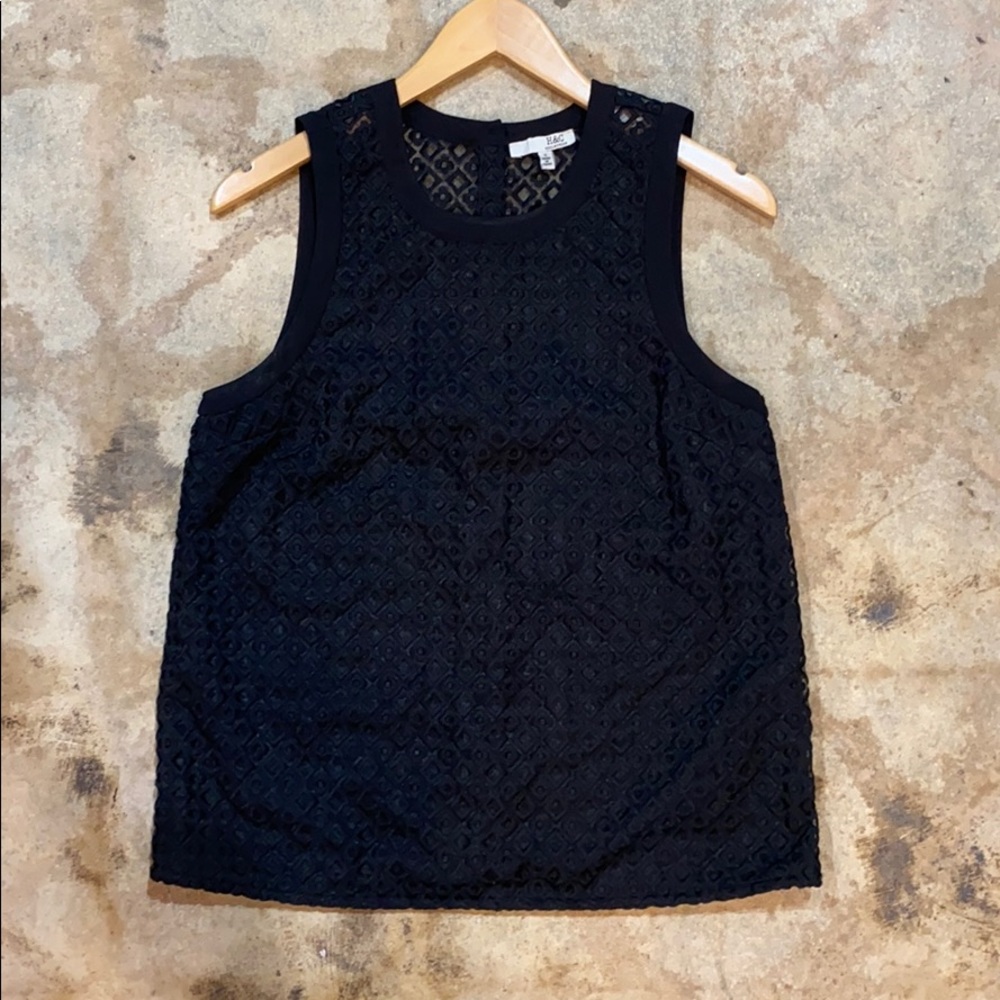 H&C Collection raised pattern sleeveless top sizeS